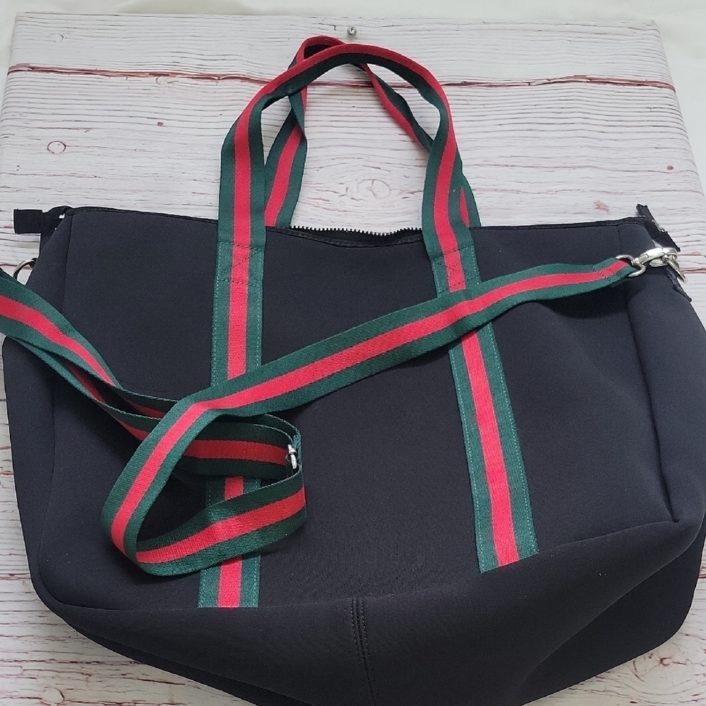 Black and Red Travel Bag with Sporty Design - Picture 1 of 10